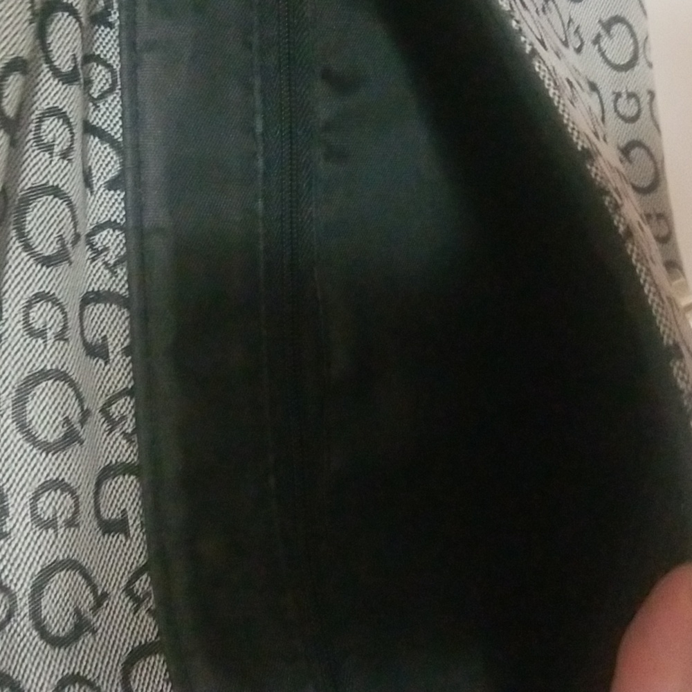 GUESS CLUTCH HANDBAG - Picture 5 of 5